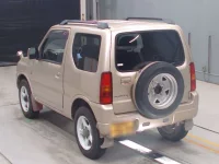 Suzuki JIMNY лот № 30263 оценка 3  с аукциона в Японии 5