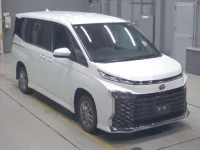 Toyota VOXY лот № 30283 оценка R  с аукциона в Японии 4