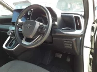 Toyota VOXY лот № 30283 оценка R  с аукциона в Японии 6