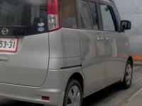 Nissan ROOX лот № 3051 оценка 4  с аукциона в Японии 4