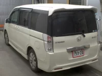 Honda STEP WAGON лот № 3050 оценка 3  с аукциона в Японии 1