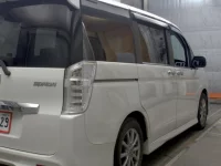 Honda STEP WAGON лот № 3048 оценка 4  с аукциона в Японии 4