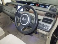 Honda STEP WAGON лот № 2015 оценка 4  с аукциона в Японии 2