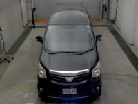 Toyota NOAH лот № 3070 оценка 4  с аукциона в Японии 5