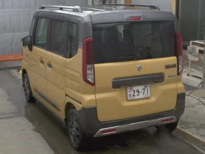 Suzuki SPACIA GEAR  с аукциона в Японии