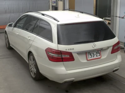 Mercedes-Benz E CLASS WAGON
