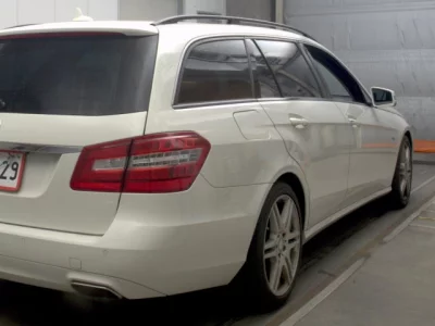 Mercedes-Benz E CLASS WAGON