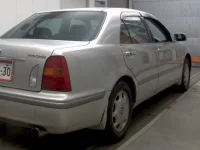 Toyota PROGRES лот № 17049 оценка R  с аукциона в Японии 3