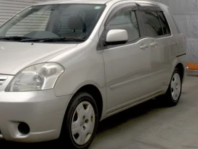 Toyota RAUM