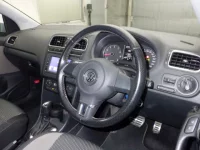 Volkswagen CROSS POLO лот № 3100 оценка 3.5  с аукциона в Японии 2