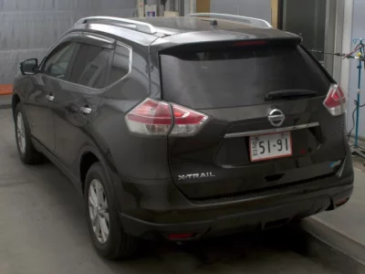Nissan X-TRAIL