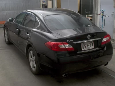 Nissan FUGA  с аукциона в Японии