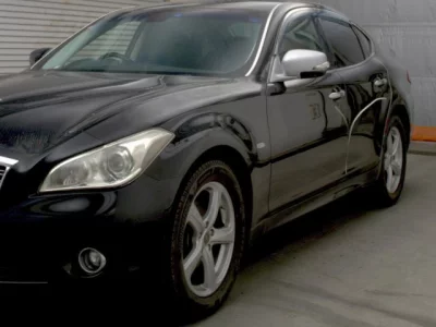 Nissan FUGA  с аукциона в Японии