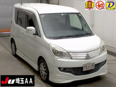 Mitsubishi DELICA D2