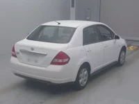 Nissan TIIDA LATIO лот № 4025 оценка 4  с аукциона в Японии 1
