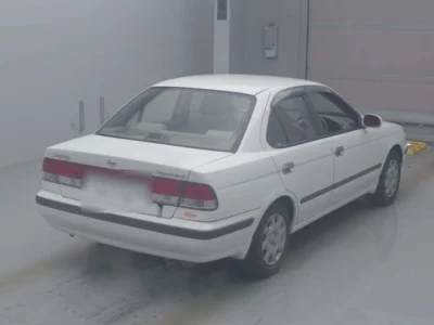 Nissan SUNNY