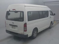 Toyota HIACE VAN лот № 62025 оценка RA  с аукциона в Японии 1