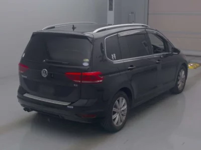 Volkswagen GOLF TOURAN