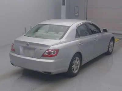 Toyota MARK X  с аукциона в Японии