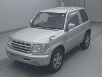 Mitsubishi PAJERO IO