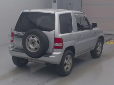 Mitsubishi PAJERO IO