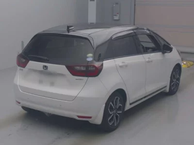 Honda FIT  с аукциона в Японии