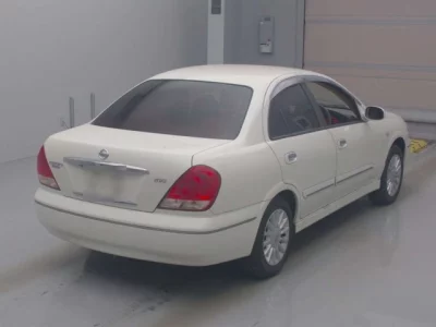 Nissan SYLPHY  с аукциона в Японии