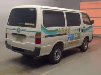 Toyota HIACE VAN лот № 76003 оценка 3  с аукциона в Японии 1