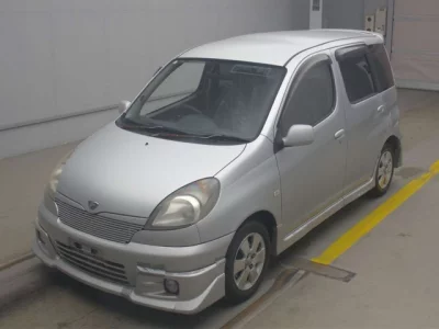 Toyota FUNCARGO  с аукциона в Японии