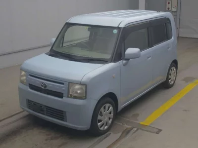 Toyota PIXIS SPACE  с аукциона в Японии