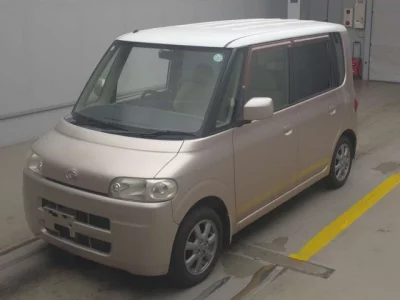 Daihatsu TANTO  с аукциона в Японии