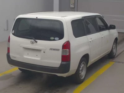 Toyota SUCCEED
