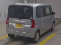 Daihatsu TANTO лот № 4071 оценка 3.5  с аукциона в Японии 1