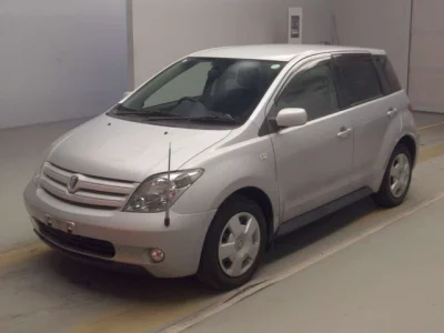 Toyota IST