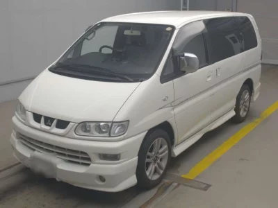 Mitsubishi DELICA  с аукциона в Японии
