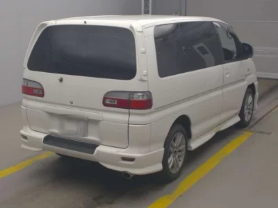 Mitsubishi DELICA  с аукциона в Японии