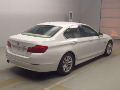 BMW 5-Series  с аукциона в Японии
