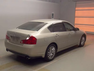 Nissan FUGA  с аукциона в Японии