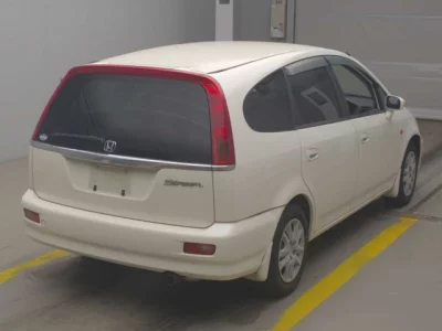 Honda STREAM  с аукциона в Японии