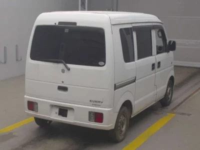 Suzuki EVERY  с аукциона в Японии