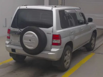 Mitsubishi PAJERO IO