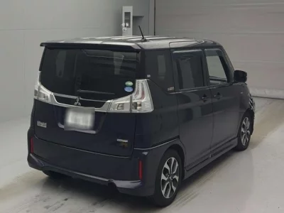 Mitsubishi DELICA D2  с аукциона в Японии