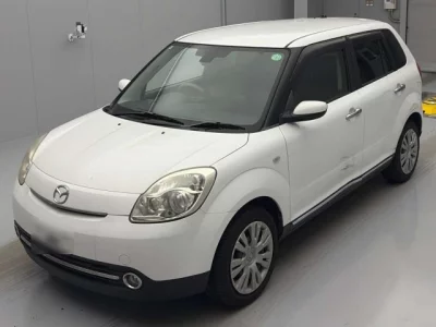 Mazda VERISA