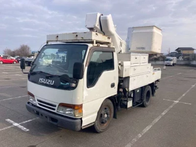 Isuzu ELF
