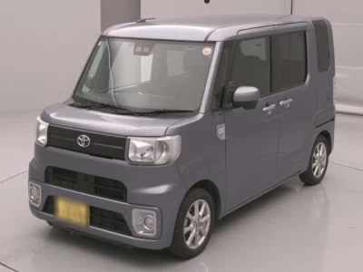 Toyota PIXIS MEGA