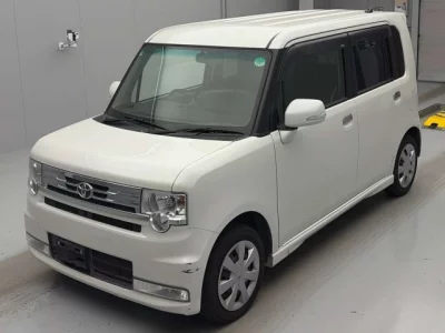 Toyota PIXIS SPACE