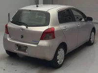 Toyota VITZ лот № 465 оценка 3  с аукциона в Японии 1