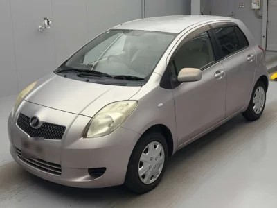 Toyota VITZ  с аукциона в Японии