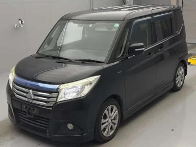 Mitsubishi DELICA D2  с аукциона в Японии