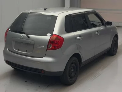 Mazda VERISA